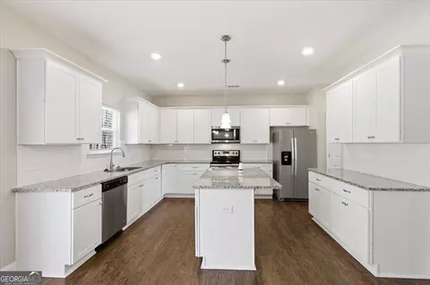 Kitchen - 456 Pearson Cir, Hampton, GA 30228 photo 1 of 2
