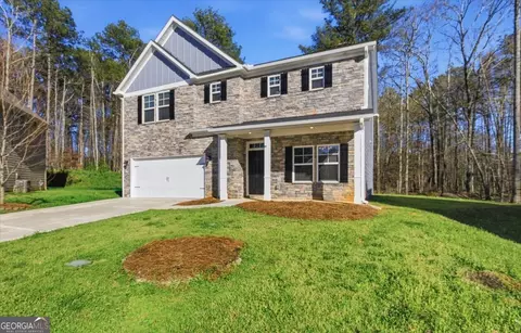 Exterior - 456 Pearson Cir, Hampton, GA 30228 photo 2 of 8