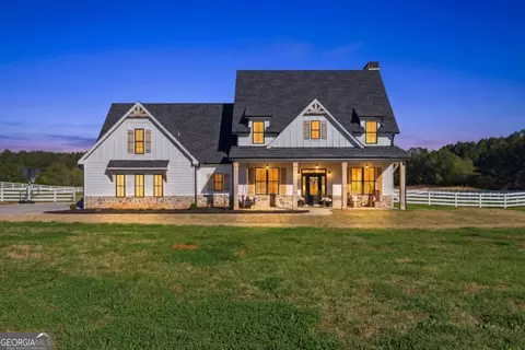 28 Ravenfield Rd, Taylorsville, GA 30178