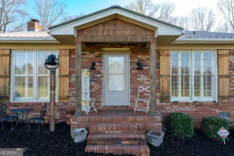 2456 Eddleman Dr NW, Dewy Rose, GA 30634