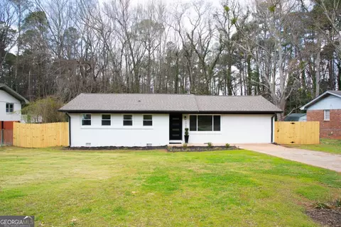 3985 Lindsey Dr, Decatur, GA 30035