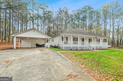 Exterior - 156 Pine St, Covington, GA 30014 photo 2 of 7