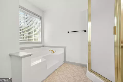 Bath - 156 Pine St, Covington, GA 30014 photo 3 of 4