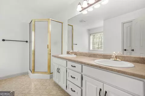 Bath - 156 Pine St, Covington, GA 30014 photo 1 of 4