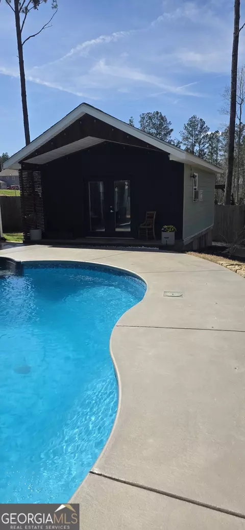 Exterior - 40 Hollyhock Ln, Covington, GA 30014 photo 10 of 18