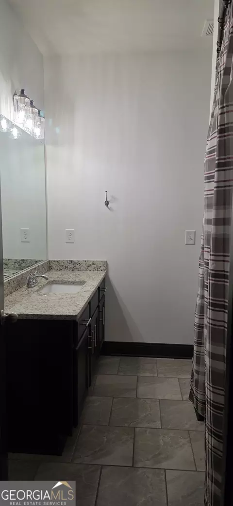 Bath - 40 Hollyhock Ln, Covington, GA 30014 photo 22 of 31