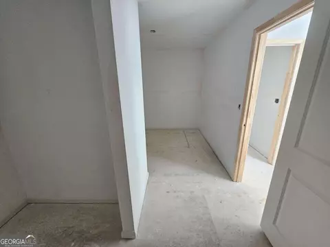 Entry Way - 120 Silverleaf Trl, Bethlehem, GA 30620 photo 5 of 7
