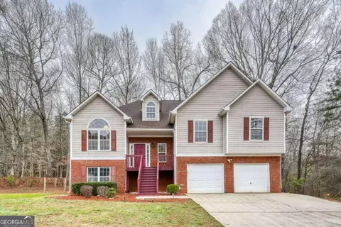 5709 Graceland Dr, Powder Springs, GA 30127