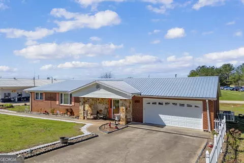 88 Maurice Way, Lavonia, GA 30553