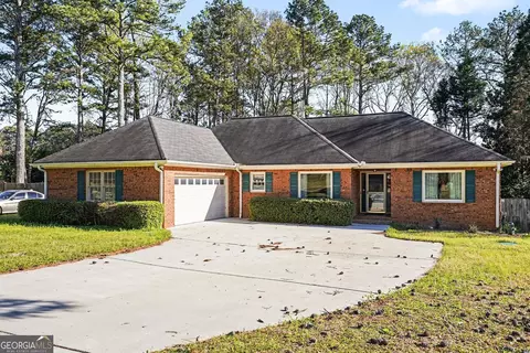 7972 Woods Ln, Jonesboro, GA 30236