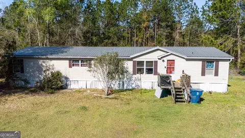 4609 Heidi Dr, Waycross, GA 31503
