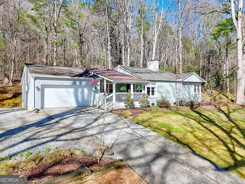 221 Valley St, Clayton, GA 30525
