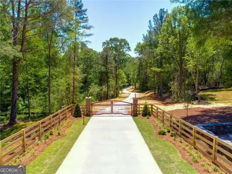 406 Mulberry Rd, Winder, GA 30680