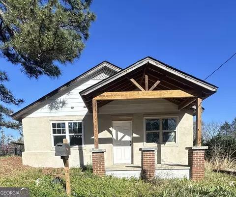 157 Taylor St, Toccoa, GA 30577