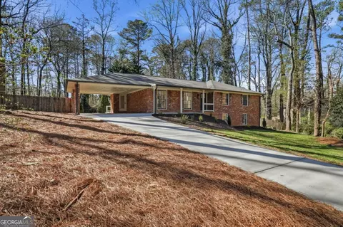 71 Cecil Dr, Marietta, GA 30068