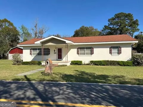 137 Fourth St, Meldrim, GA 31318