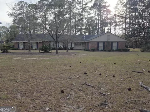 5207 Forest Lake Rd, Eastman, GA 31023