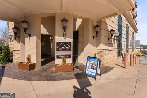 755 Broad St #820, Athens, GA 30601