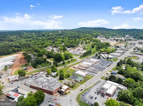 View/Area - 592 N Main St, Cornelia, GA 30531 photo 2 of 4