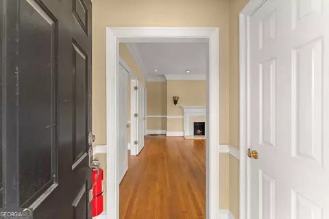 Entry Way - 592 N Main St, Cornelia, GA 30531 photo 1 of 2