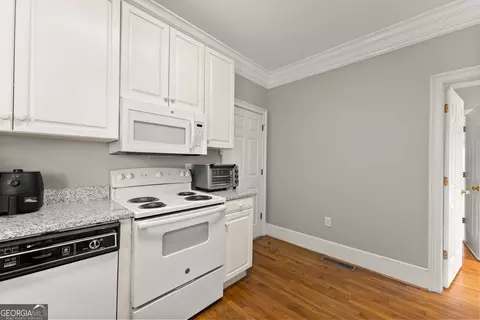 Kitchen - 592 N Main St, Cornelia, GA 30531 photo 2 of 3