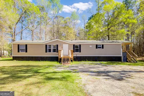 230 Pine Needle Dr, Ellabell, GA 31308