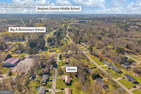 View/Area - 208 Cherry St, Toccoa, GA 30577 photo 6 of 11