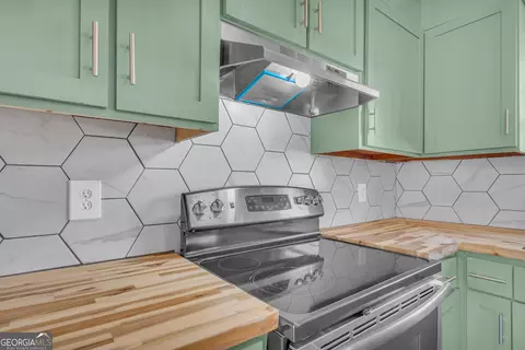 Kitchen - 208 Cherry St, Toccoa, GA 30577 photo 4 of 4