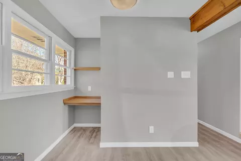 Entry Way - 208 Cherry St, Toccoa, GA 30577 photo 3 of 8