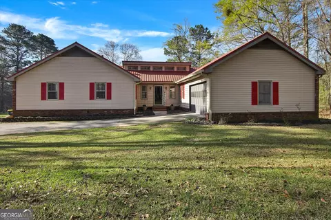 217 Lynn Dr, Fayetteville, GA 30215