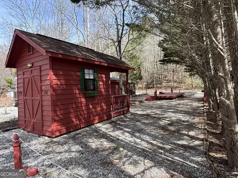 496 Hidden Valley Rd, Cleveland, GA 30528