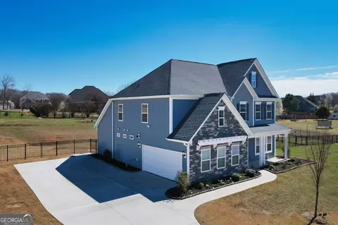 145 Coppermine Dr, Easley, SC 29642