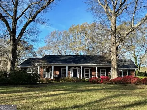 1014 E College St, Griffin, GA 30224