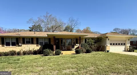 455 Nancy Dr, Hartwell, GA 30643