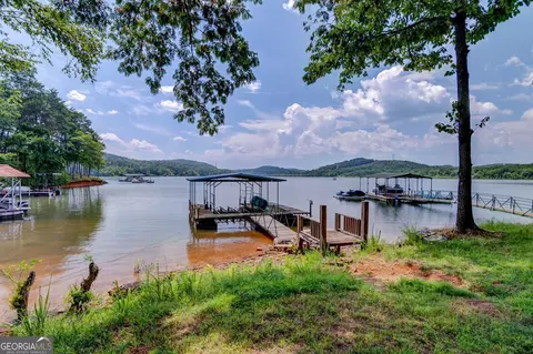 View/Area - 1010 Lakeland Dr, Toccoa, GA 30577 photo 9 of 11