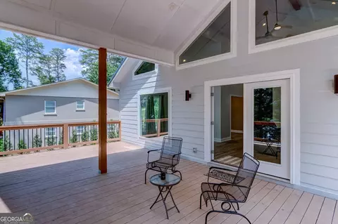 Exterior - 1010 Lakeland Dr, Toccoa, GA 30577 photo 8 of 9