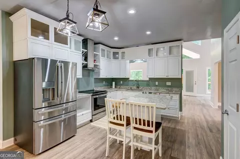 Kitchen - 1010 Lakeland Dr, Toccoa, GA 30577 photo 1 of 4
