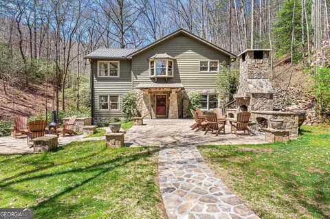 310 Blue Ridge Dr, Sautee Nacoochee, GA 30571
