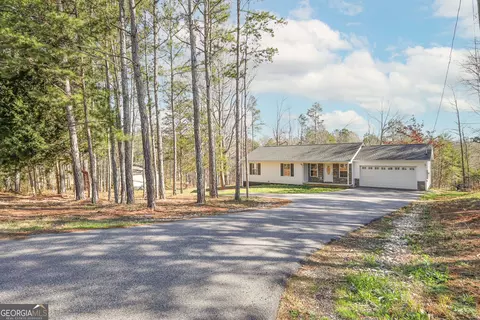 Exterior - 3642 Williams Bridge Rd, Toccoa, GA 30577 photo 3 of 5