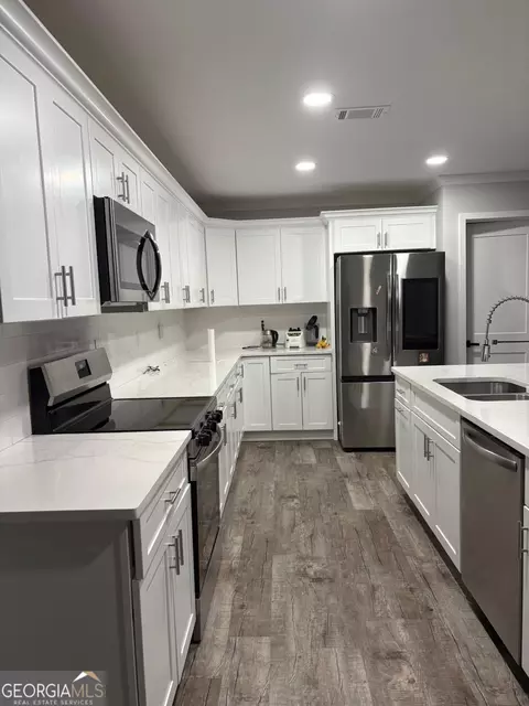 Kitchen - 606 Old River Rd, Cornelia, GA 30531 photo 1 of 5