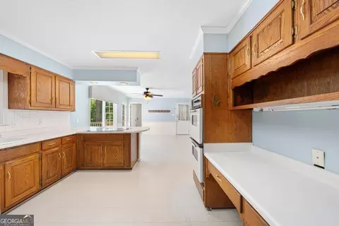 Kitchen - 73 Ridgeview Hts, Toccoa, GA 30577 photo 3 of 3