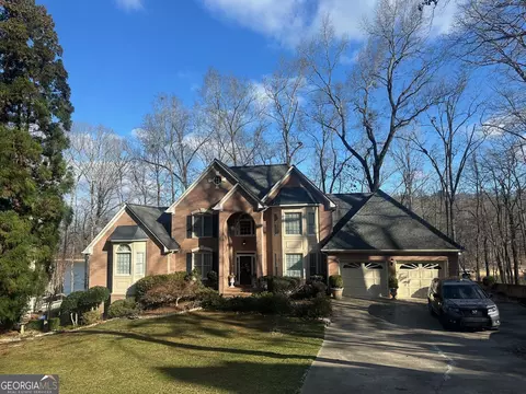 3176 Deepwater Dr, Gainesville, GA 30506