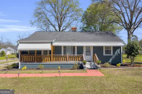 67 Fairview Ave, Hartwell, GA 30643