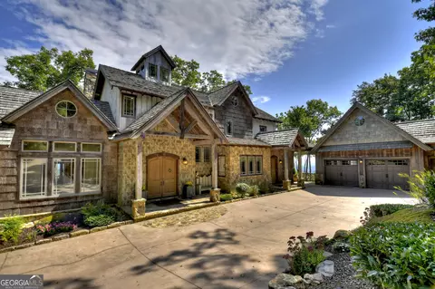 72 Wohali Knob Trl, Ellijay, GA 30540