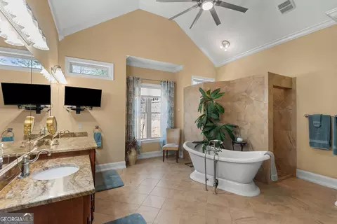 Bath - 122 Bell Rd, Jackson, GA 30233 photo 2 of 10