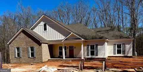 183 Willow Lake Dr NW, Milledgeville, GA 31061