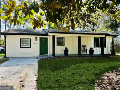 2936 Hall Dr SE, Smyrna, GA 30082