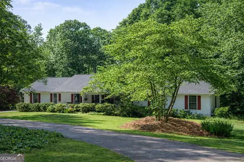 35 Dogwood Ct, Mcdonough, GA 30252
