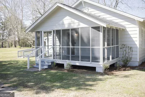 Exterior - 98 Hearn Rd, Lagrange, GA 30240 photo 7 of 17