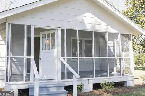 Exterior - 98 Hearn Rd, Lagrange, GA 30240 photo 8 of 17